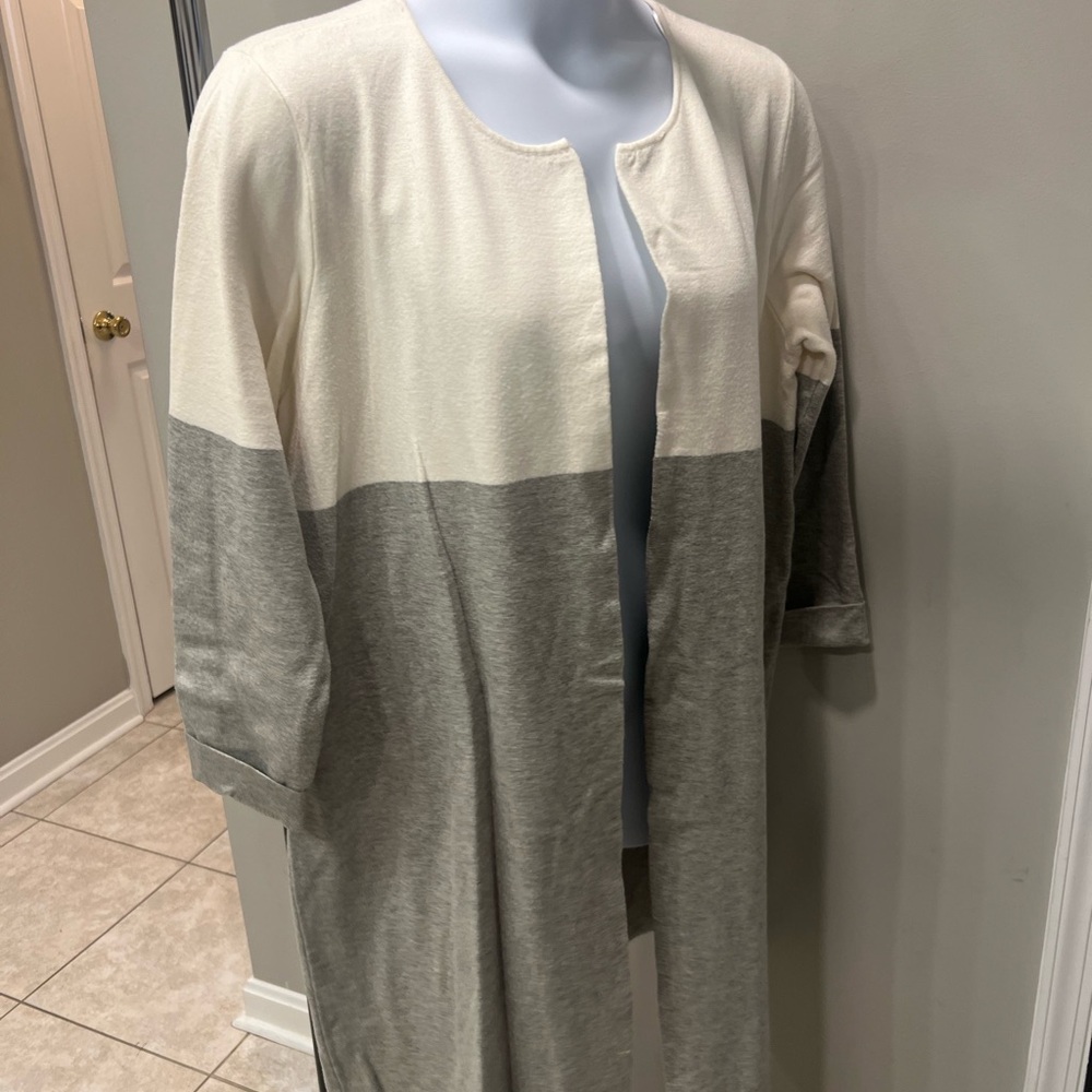 Heavy weight winter Elegant Cream and Gray Women's cardigan